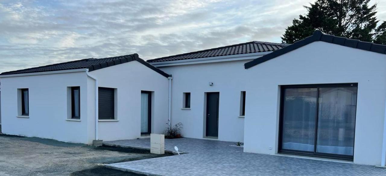 Maison Neuve De Standing 150 M2 Croix-Chapeau Exteriör bild
